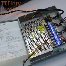 DC12V30A 安全中央集中供電機箱 每位獨立輸出保護功能 變壓器 100-240V帶LED 短路/超載/過壓 工程級