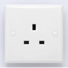 電工工程: 13A 250V 方腳插座 安裝 接駁拉線